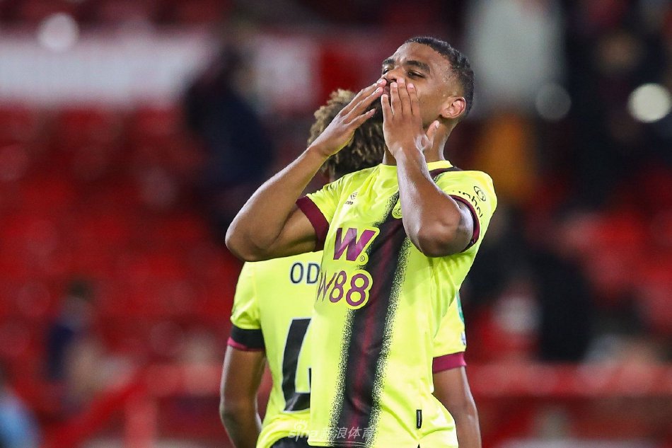 了罚球的意 了罚球的意