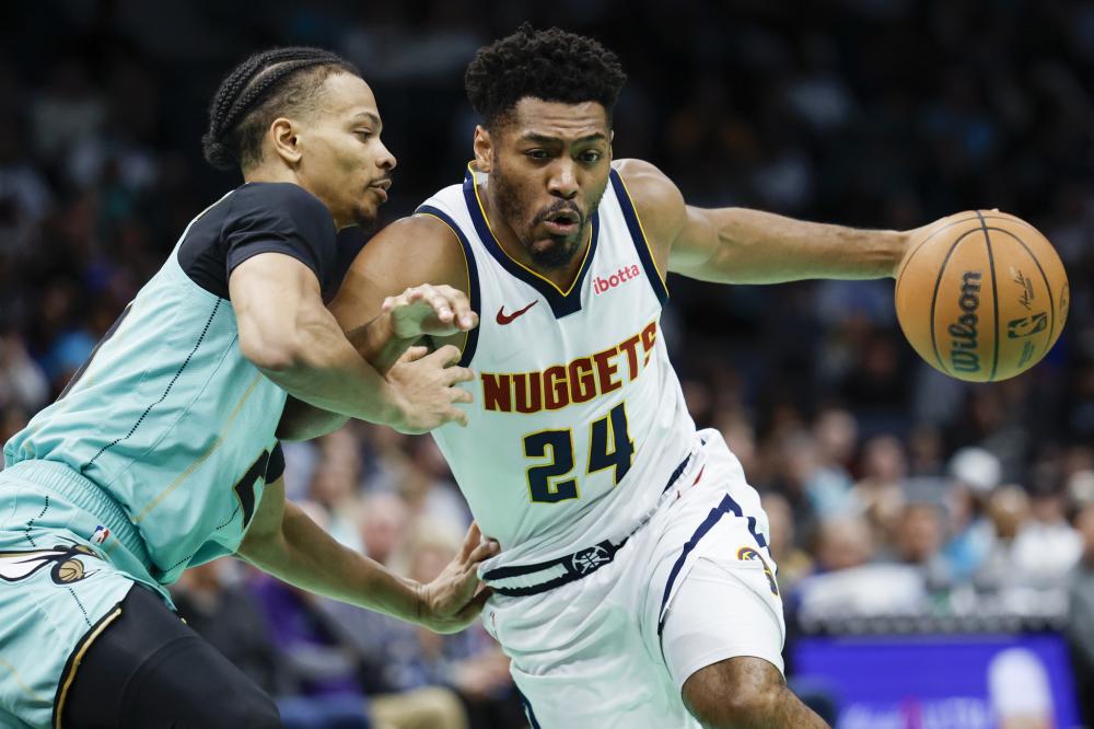 足球评论员 足球评论员