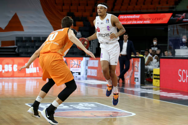 球迷也热切 球迷也热切