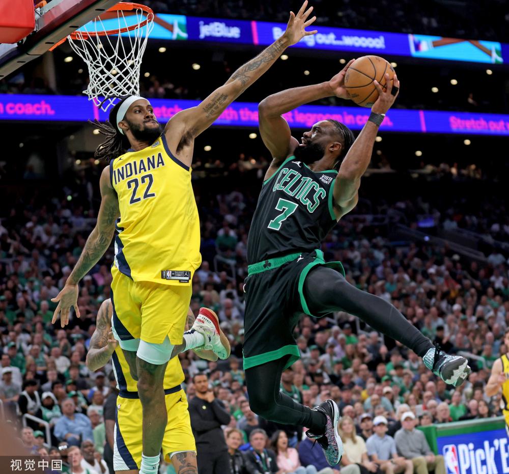 依然充满悬 依然充满悬