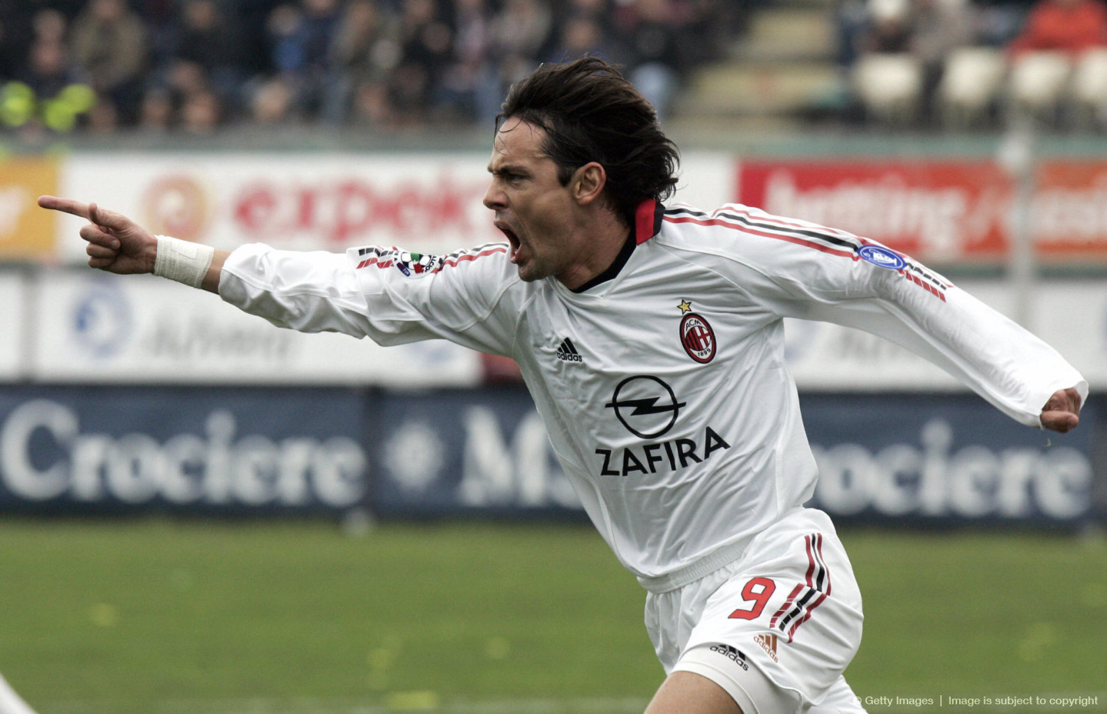 无数球迷的 无数球迷的